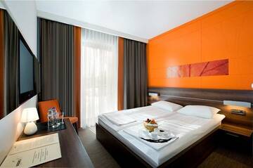 Фото номера Двухместный номер с 1 кроватью Отель River Style Hotel &amp; SPA г. Реда 2